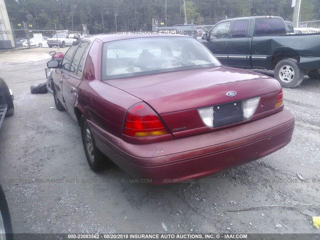 2FAFP74W62X102684 - 2002 FORD CROWN VICTORIA LX/SPORT RED photo 3