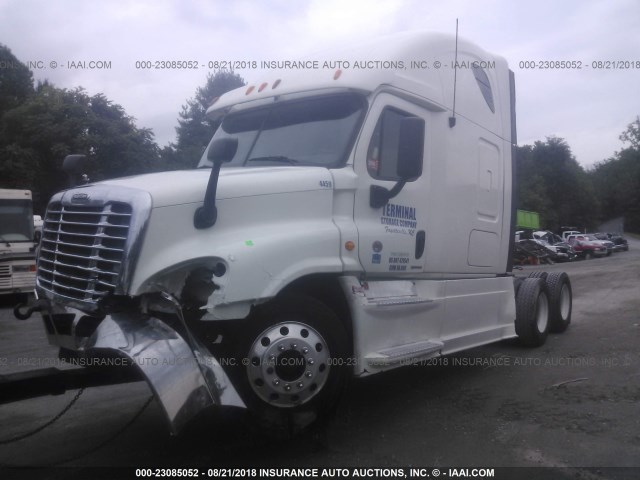 1FUJGLBG7CSBV6181 - 2012 FREIGHTLINER CASCADIA 125  Unknown photo 2