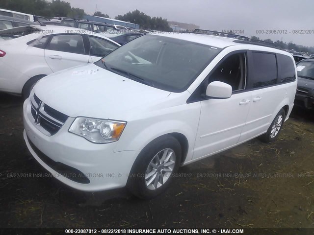 2C4RDGCG5GR318919 - 2016 DODGE GRAND CARAVAN SXT WHITE photo 2