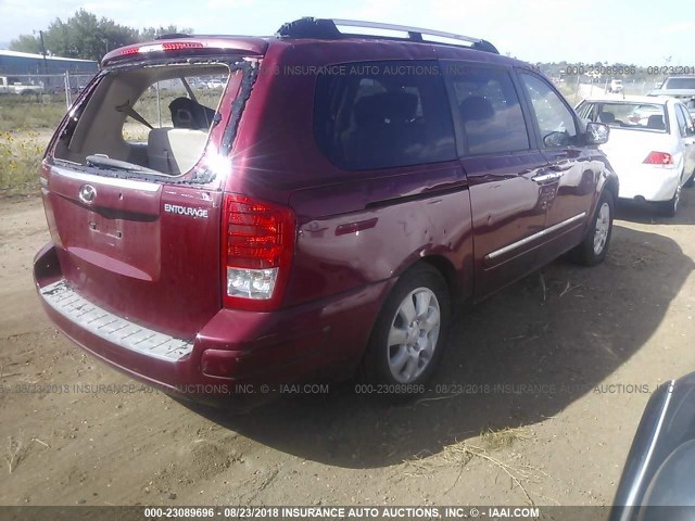 KNDMC233676037295 - 2007 HYUNDAI ENTOURAGE GLS/SE/LIMITED RED photo 4