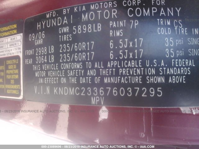 KNDMC233676037295 - 2007 HYUNDAI ENTOURAGE GLS/SE/LIMITED RED photo 9