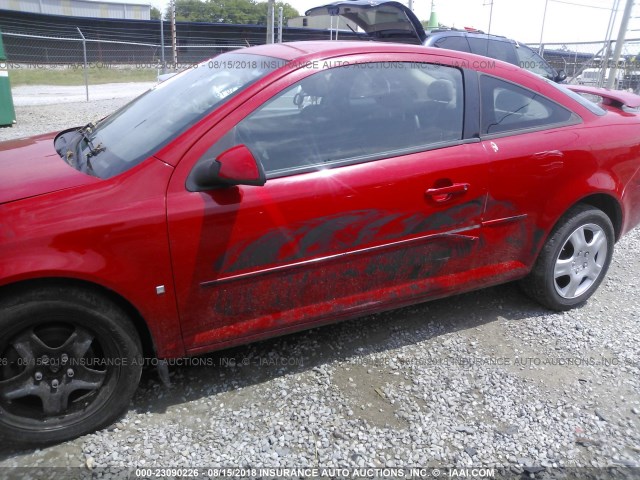 1G2AL18FX87210557 - 2008 PONTIAC G5 RED photo 6