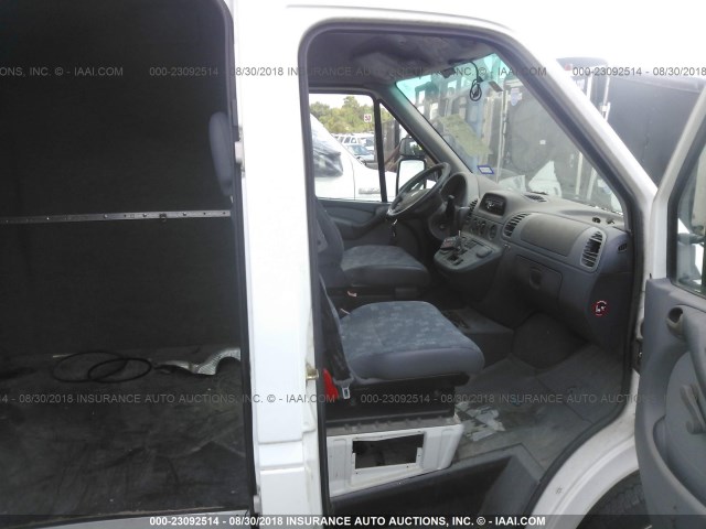 WD0PD544665969995 - 2006 DODGE SPRINTER 3500 WHITE photo 5