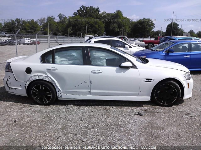 6G2EC57Y68L119520 - 2008 PONTIAC G8 GT WHITE photo 6