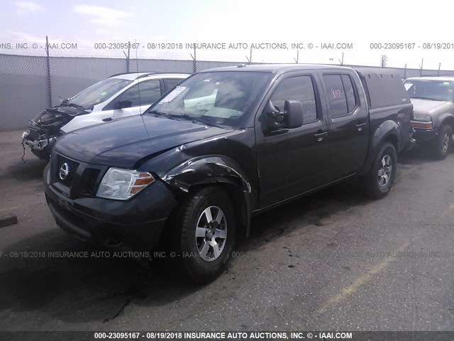 1N6AD0EV6AC438452 - 2010 NISSAN FRONTIER CREW CAB SE/LE/NISMO GRAY photo 2