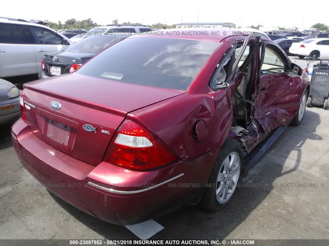 1FAFP24175G132942 - 2005 FORD FIVE HUNDRED SEL RED photo 4