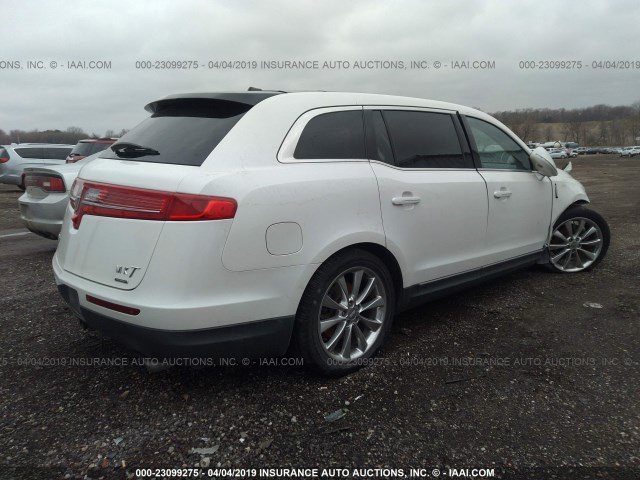 2LMHJ5AT8ABJ25379 - 2010 LINCOLN MKT WHITE photo 4