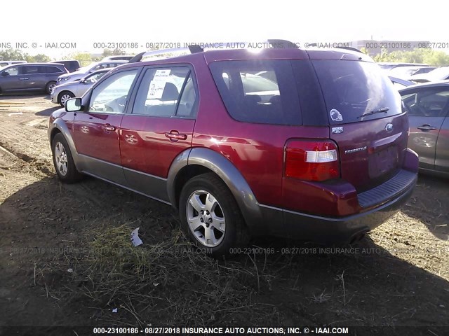 1FMDK02117GA39565 - 2007 FORD FREESTYLE SEL RED photo 3