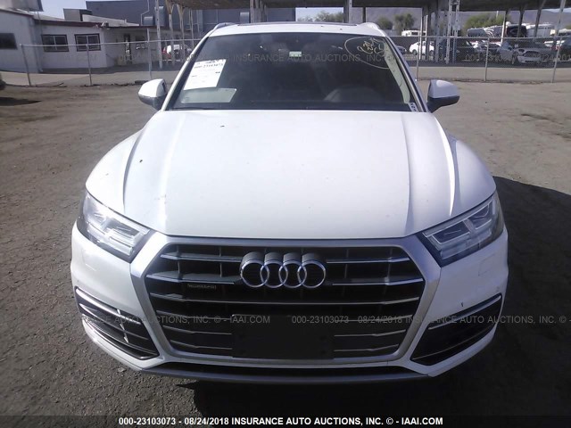 WA1BNAFY9J2010412 - 2018 AUDI Q5 WHITE photo 6