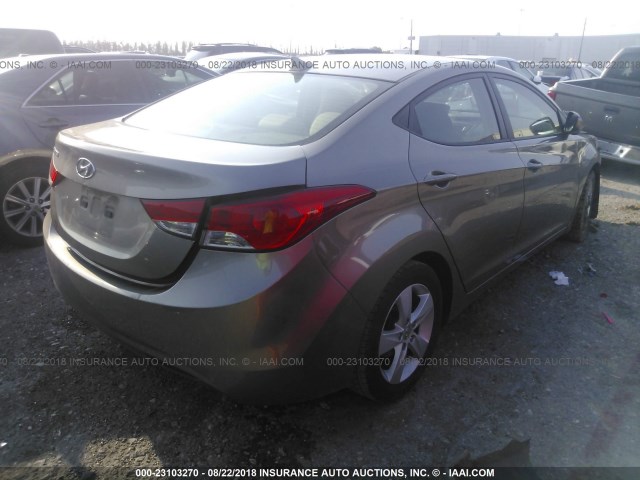 5NPDH4AE3DH394047 - 2013 HYUNDAI ELANTRA GLS/LIMITED GRAY photo 4