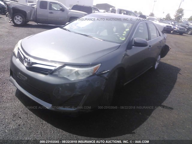 4T4BF1FK3CR258274 - 2012 TOYOTA CAMRY SE/LE/XLE GRAY photo 2