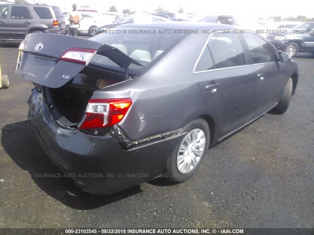 4T4BF1FK3CR258274 - 2012 TOYOTA CAMRY SE/LE/XLE GRAY photo 4