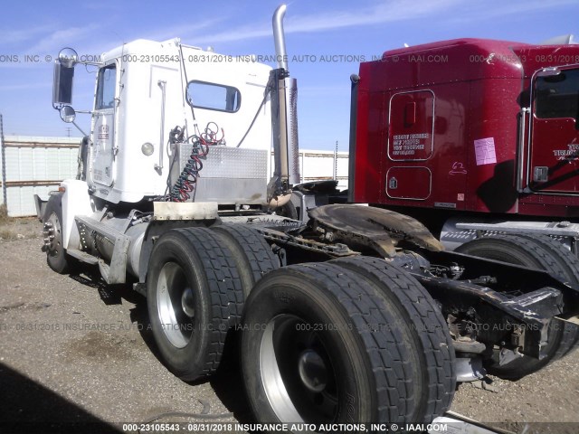 1FUYDCYB2XDF37045 - 1999 FREIGHTLINER CONVENTIONAL FLD120 WHITE photo 3