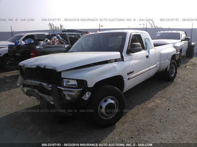 1B7MC3360YJ126195 - 2000 DODGE RAM 3500 WHITE photo 2