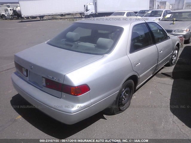 4T1BG22KX1U056659 - 2001 TOYOTA CAMRY CE/LE/XLE 银色 照片 4