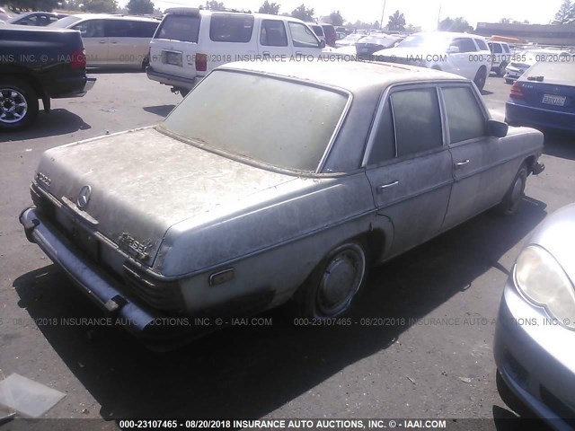 11511412034195 - 1976 MERCEDES-BENZ 300 SILVER photo 4