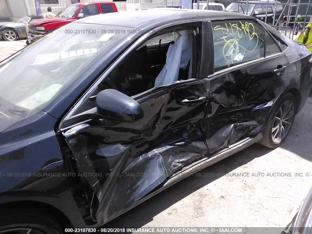 4T1BF1FKXHU811892 - 2017 TOYOTA CAMRY LE/XLE/SE/XSE ნაცრისფერი ფოტო 6