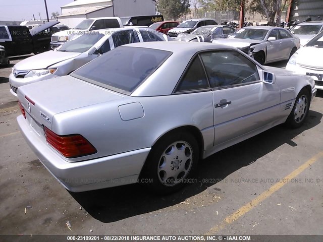 WDBFA61E7PF071495 - 1993 MERCEDES-BENZ 300 SL SILVER photo 4