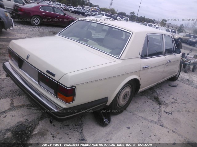 SCAZN42A3HCX16835 - 1987 ROLLS-ROYCE SILVER SPUR  CREAM photo 4