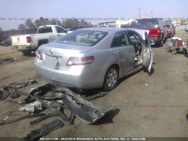 4T1BF3EK5BU687275 - 2011 TOYOTA CAMRY SE/LE/XLE SILVER photo 4