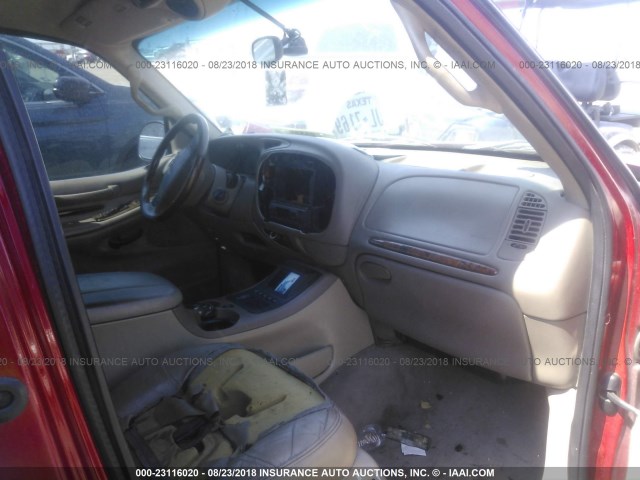 5LMEU27R11LJ12325 - 2001 LINCOLN NAVIGATOR Қызыл фото 5