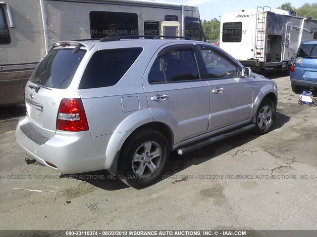 KNDJC736685782551 - 2008 KIA SORENTO EX/LX SILVER photo 4