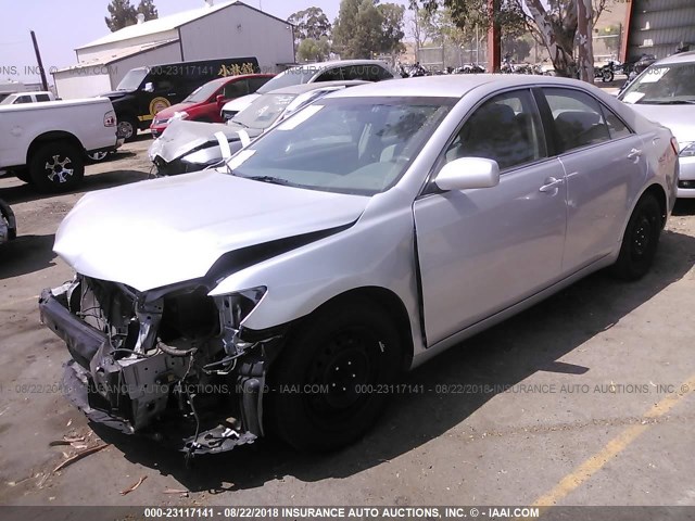 4T1BF3EK8BU157639 - 2011 TOYOTA CAMRY SE/LE/XLE 银色 照片 2