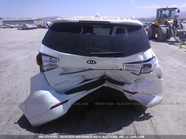 KNDMC5C15F6048156 - 2015 KIA SEDONA EX/SX WHITE photo 6