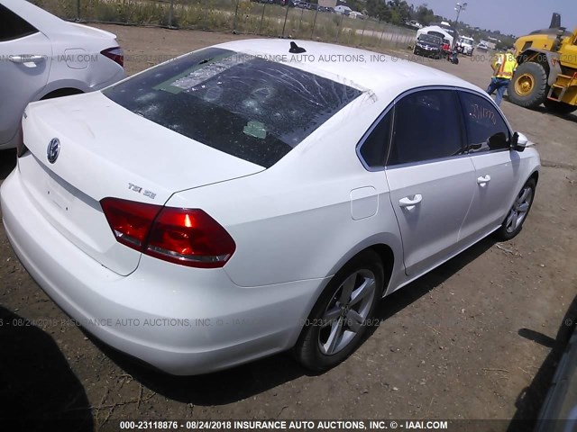 1VWBS7A35EC084615 - 2014 VOLKSWAGEN PASSAT SE WHITE photo 4