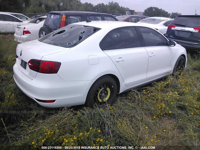 3VW567AJ3DM405726 - 2013 VOLKSWAGEN JETTA GLI WHITE photo 4