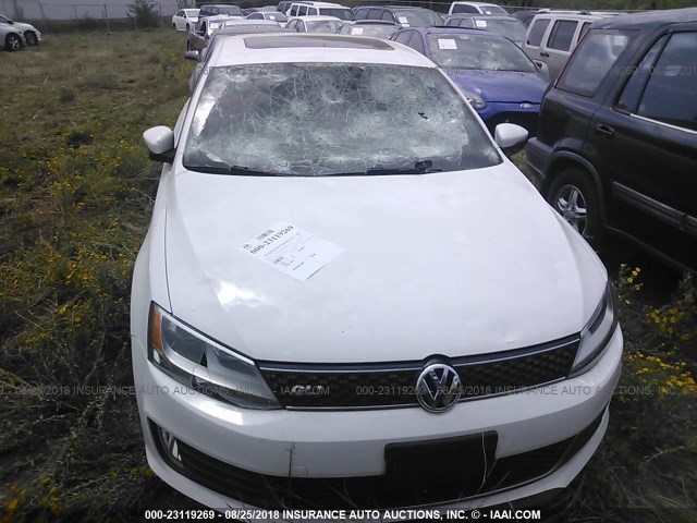 3VW567AJ3DM405726 - 2013 VOLKSWAGEN JETTA GLI WHITE photo 6