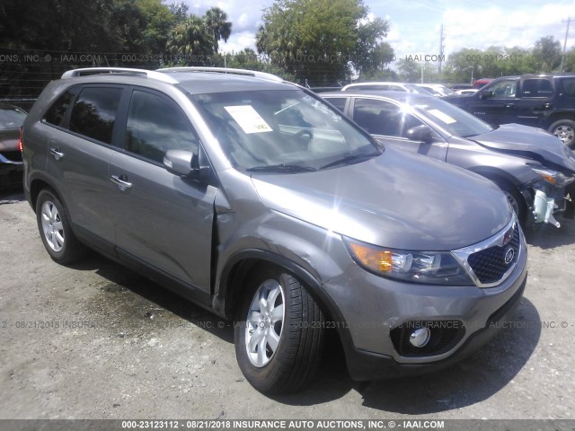 5XYKT3A6XCG265477 - 2012 KIA SORENTO LX GRAY photo 1