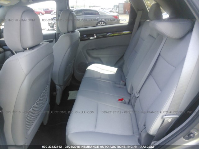 5XYKT3A6XCG265477 - 2012 KIA SORENTO LX GRAY photo 8