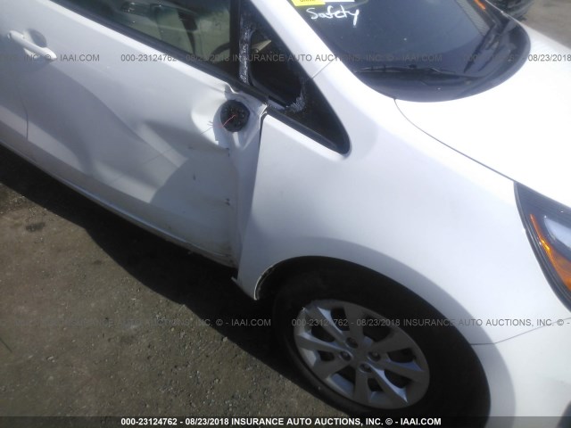 KNADM4A30G6662204 - 2016 KIA RIO LX WHITE photo 6