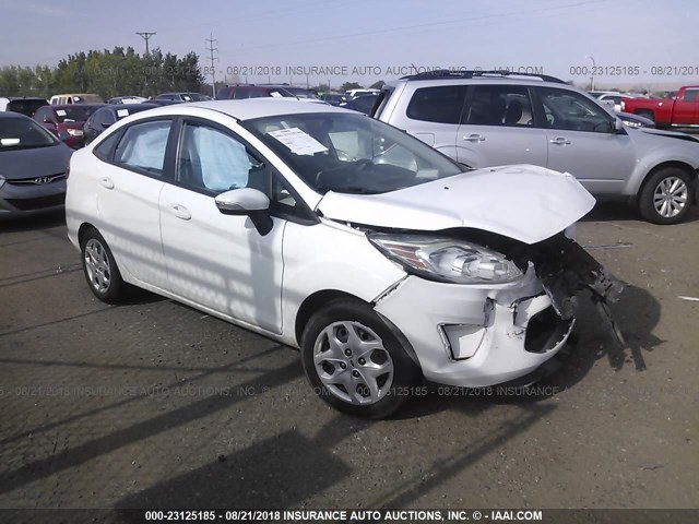 3FADP4BJ2DM195280 - 2013 FORD FIESTA SE WHITE photo 1