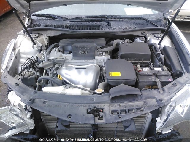 4T1BF1FK0CU586259 - 2012 TOYOTA CAMRY SE/LE/XLE 银色 照片 10