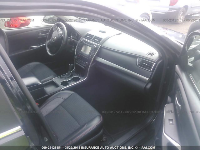 4T1BF1FK3FU093227 - 2015 TOYOTA CAMRY LE/XLE/SE/XSE BLACK photo 5