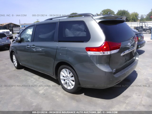 5TDDK3DC1BS008576 - 2011 TOYOTA SIENNA XLE/LIMITED GREEN photo 3