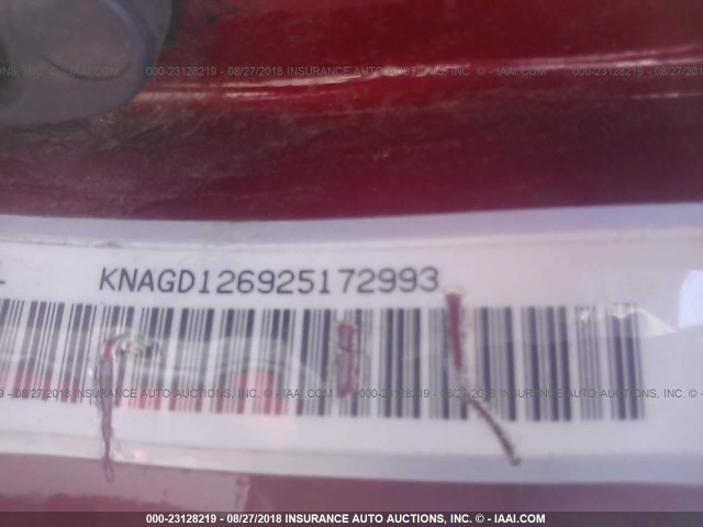 KNAGD126925172993 - 2002 KIA OPTIMA MAGENTIS/LX/SE RED photo 9
