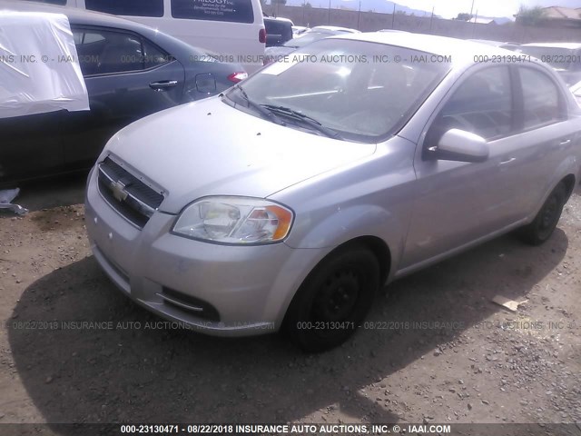 KL1TD5DE3AB110347 - 2010 CHEVROLET AVEO LS/LT Gümüş foto 2