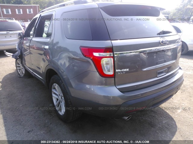 1FMHK8D8XCGA22932 - 2012 FORD EXPLORER XLT GRAY photo 3