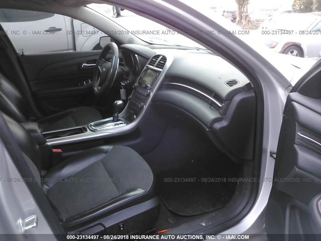 1G11C5SA4DF295808 - 2013 CHEVROLET MALIBU 1LT SILVER photo 5
