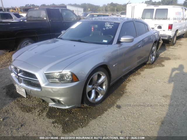 2C3CDXCT3DH686170 - 2013 DODGE CHARGER R/T SILVER photo 2