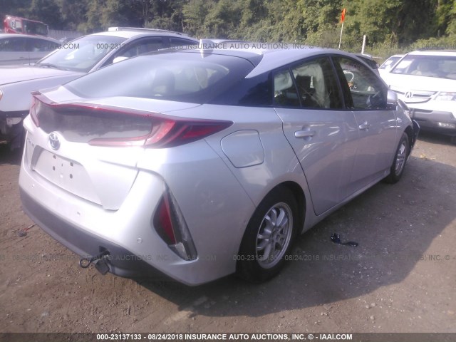 JTDKARFP6H3040396 - 2017 TOYOTA PRIUS PRIME  SILVER photo 4