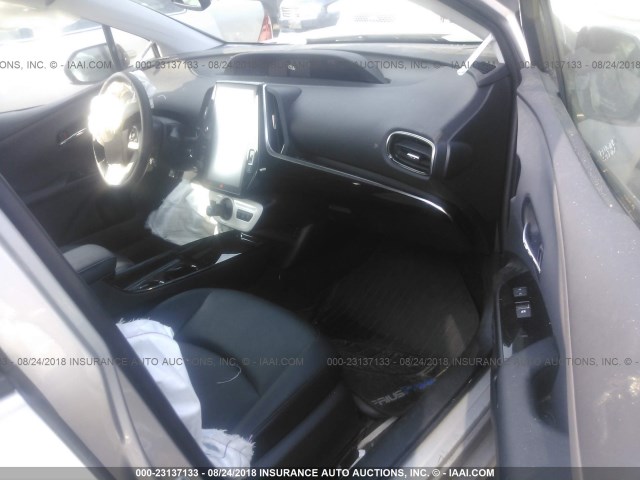JTDKARFP6H3040396 - 2017 TOYOTA PRIUS PRIME  银色 照片 5