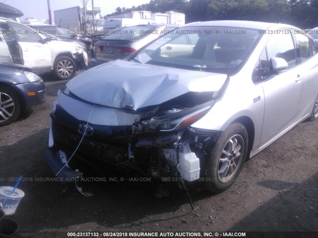 JTDKARFP6H3040396 - 2017 TOYOTA PRIUS PRIME  银色 照片 6