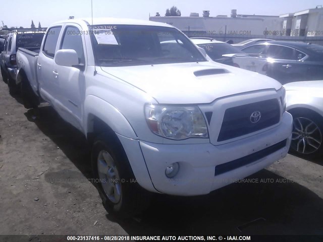 5TEKU72N18Z495433 - 2008 TOYOTA TACOMA DBL CAB PRERUNNER LNG BED WHITE photo 1