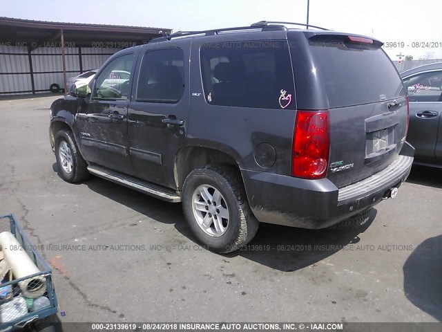 1GKUKCE02AR109017 - 2010 GMC YUKON SLT GRAY photo 3