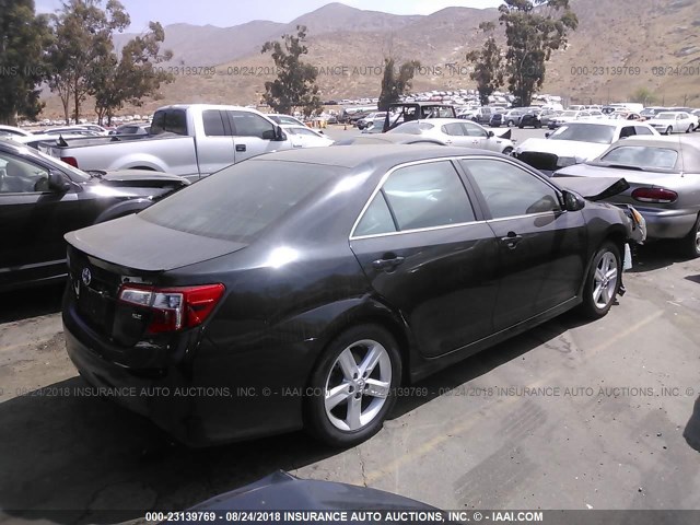4T1BF1FK3EU471626 - 2014 TOYOTA CAMRY L/SE/LE/XLE 黑色 照片 4