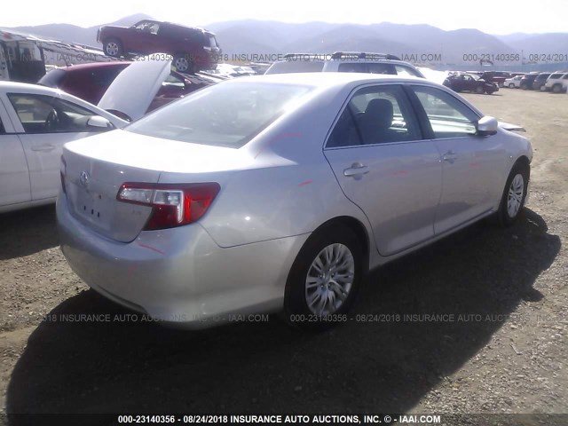 4T4BF1FK7CR180629 - 2012 TOYOTA CAMRY SE/LE/XLE 银色 照片 4